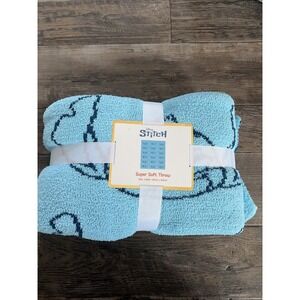 Disney Stitch Super Soft Throw 50X60 Plush Blanket New with Tags Lilo & Stitch